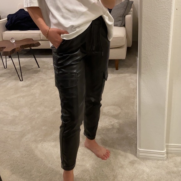 Used Like New Zara Faux Leather Pants - Picture 7 of 7